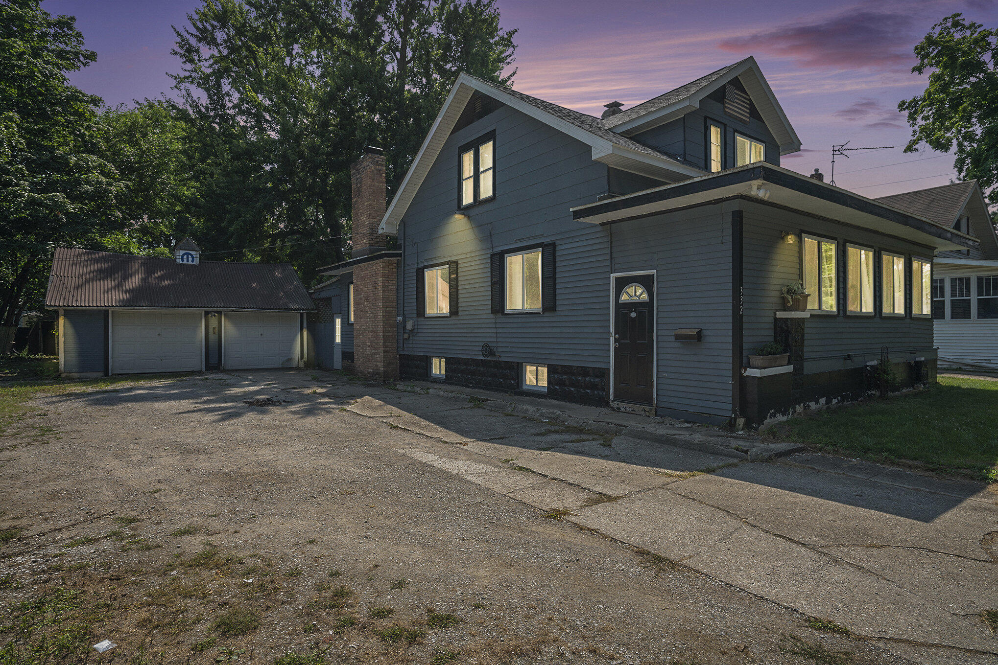 332 South Hooker Avenue Three Rivers, MI 49093 - Photo 1 of 35 001_dsc09047.psd-twilight_95