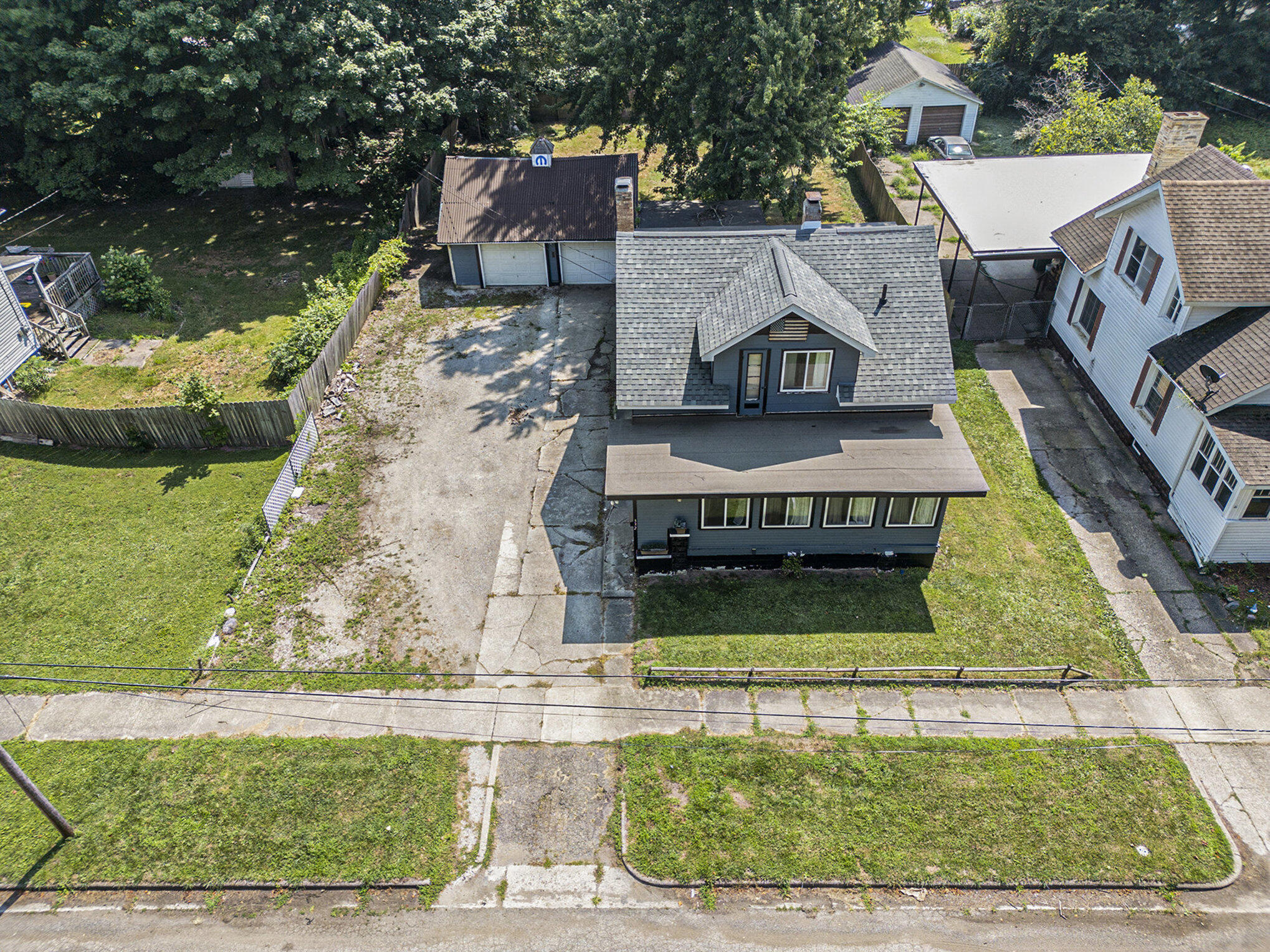 332 South Hooker Avenue Three Rivers, MI 49093 - Photo 4 of 35 028_dji_0233_792