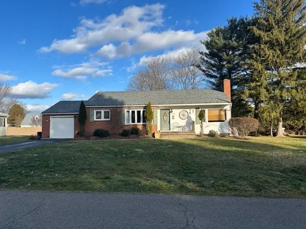 $2,000 | 808 Sunset Drive, Elmira, NY 14905