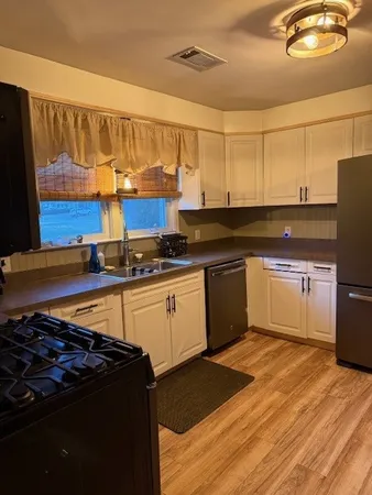 $2,000 | 808 Sunset Drive, Elmira, NY 14905