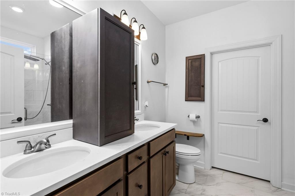 6235 Kershaw Mdws Road Pfafftown, NC 27040 - Photo 8 of 19 Primary Bathroom - Main Level