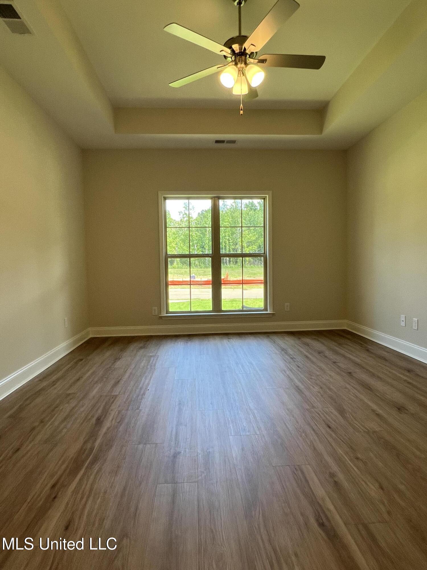 2233 Scott Mdws Lane Hernando, MS 38632 - Photo 15 of 29 IMG_3327