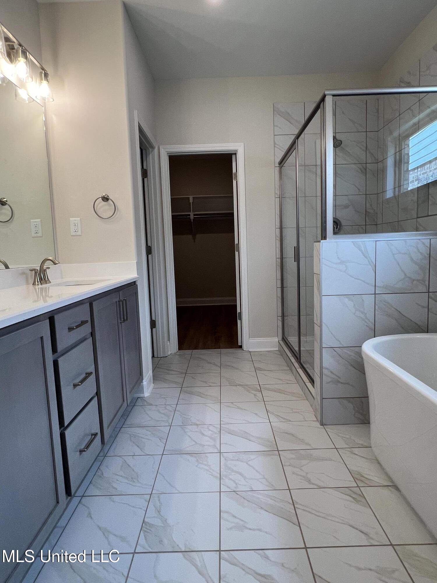 2233 Scott Mdws Lane Hernando, MS 38632 - Photo 17 of 29 IMG_3326