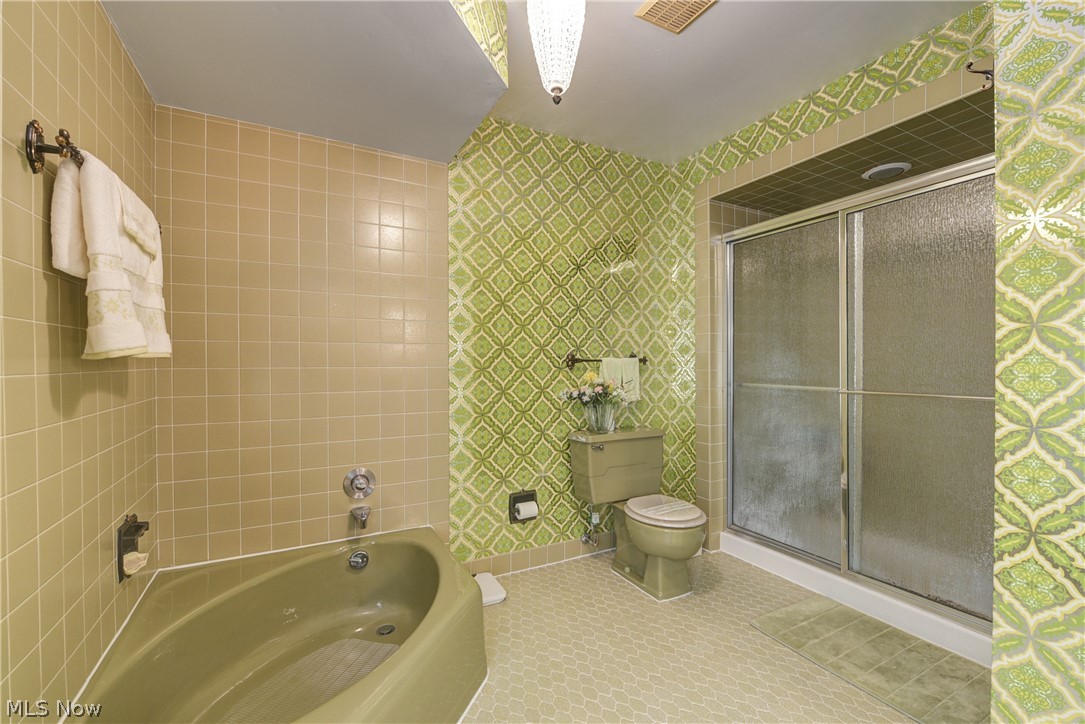 1010 Roland Road Lyndhurst, OH 44124 - Photo 25 of 35