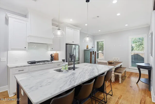 $449,000 | 342 Royal Pond Circle, Flowood, MS 39232