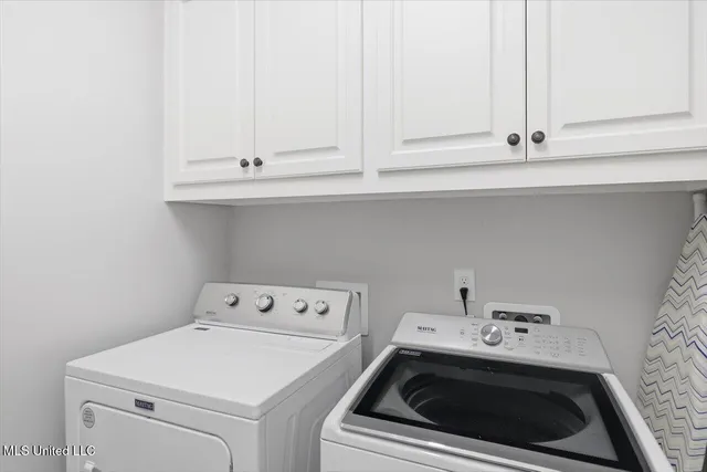 $449,000 | 342 Royal Pond Circle, Flowood, MS 39232