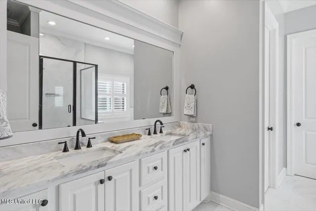 $449,000 | 342 Royal Pond Circle, Flowood, MS 39232