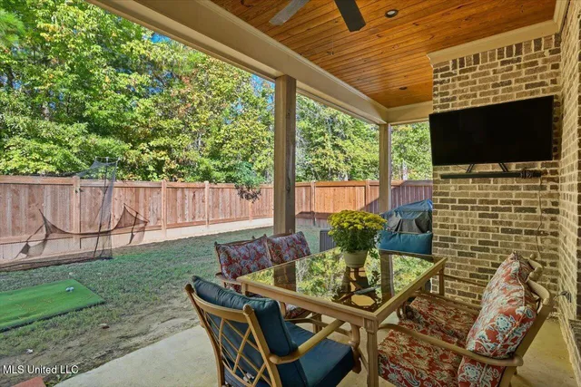 $449,000 | 342 Royal Pond Circle, Flowood, MS 39232