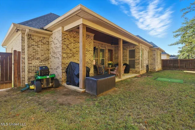 $449,000 | 342 Royal Pond Circle, Flowood, MS 39232