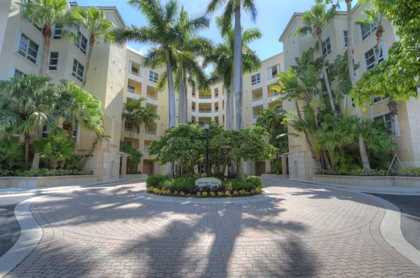 $8,000 | 717 Crandon Boulevard, Unit 408, Key Biscayne, FL 33149