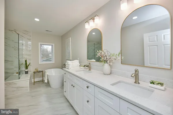 $1,295,000 | 6323 Everglades Drive, Alexandria, VA 22312