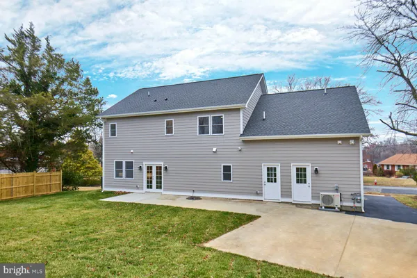 $1,295,000 | 6323 Everglades Drive, Alexandria, VA 22312