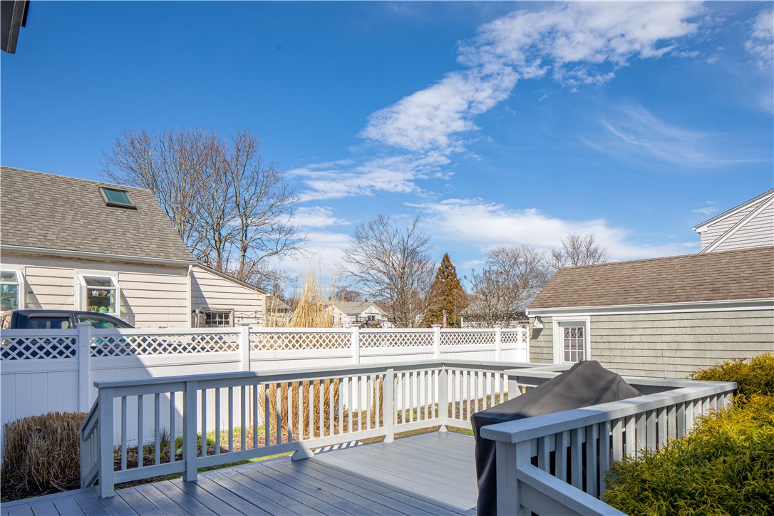 56 Eustis Avenue Newport, RI 02840 - Photo 20 of 23