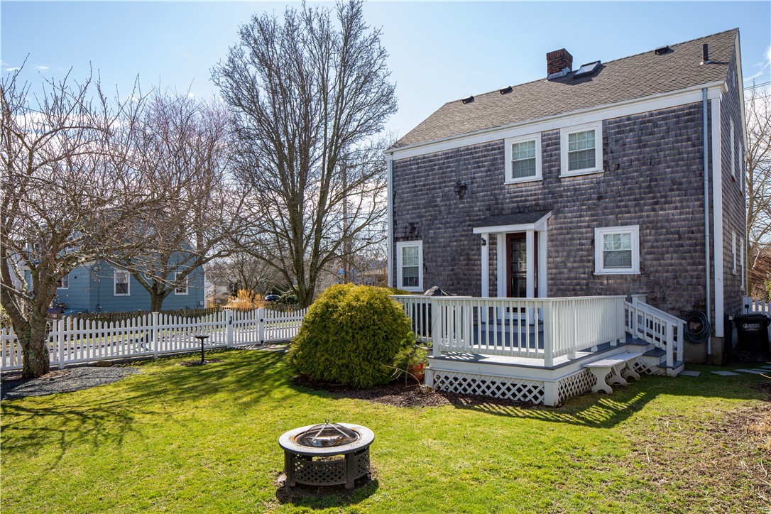 56 Eustis Avenue Newport, RI 02840 - Photo 21 of 23