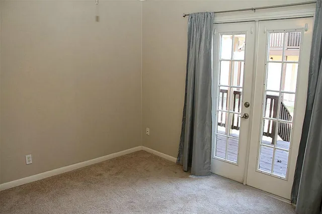 $2,200 | 1220 Ashland Street, Houston, TX 77008