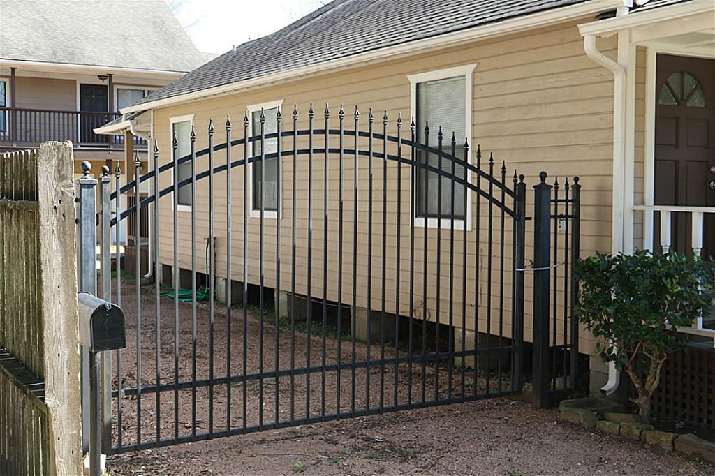 1220 Ashland Street Houston, TX 77008 - Photo 25 of 32