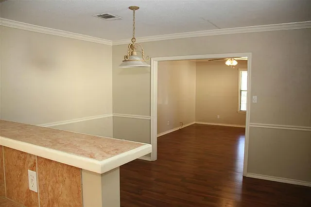 $2,200 | 1220 Ashland Street, Houston, TX 77008