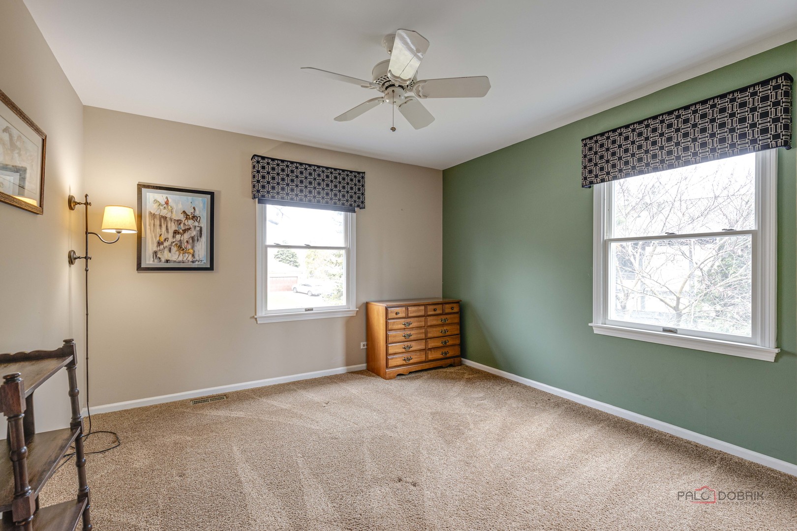 206 Pond Ridge Road Libertyville, IL 60048 - Photo 22 of 42 a room with window and window