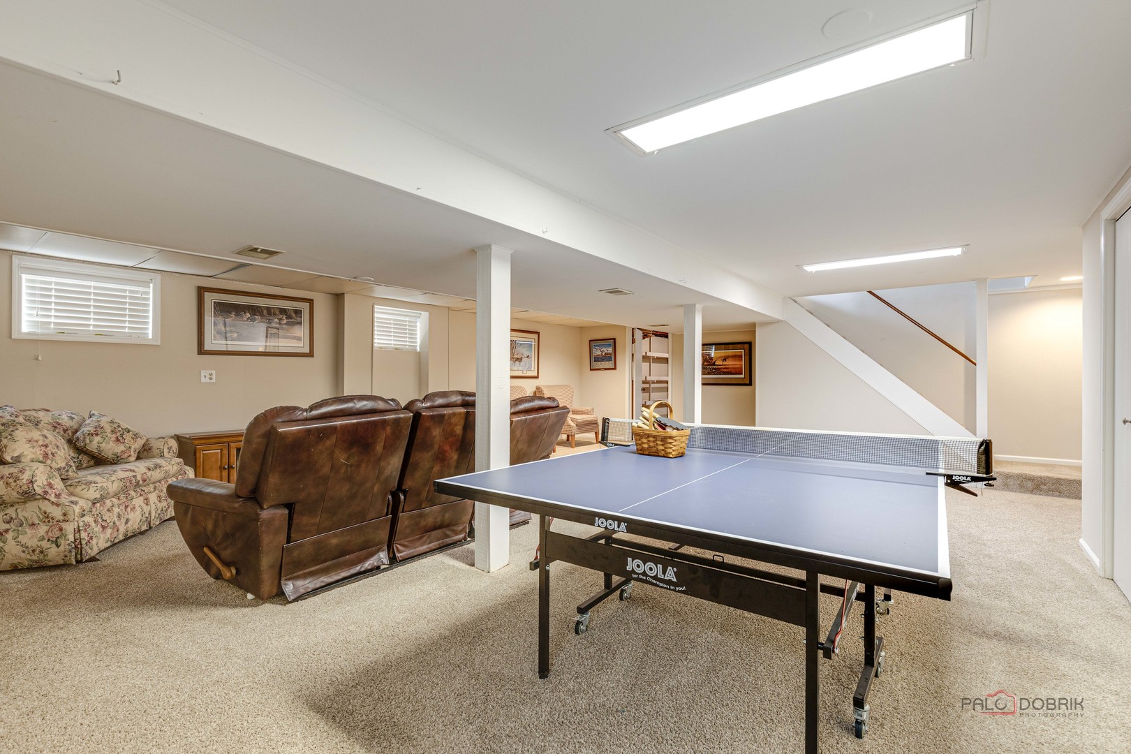 206 Pond Ridge Road Libertyville, IL 60048 - Photo 26 of 42 a room with furniture and windows