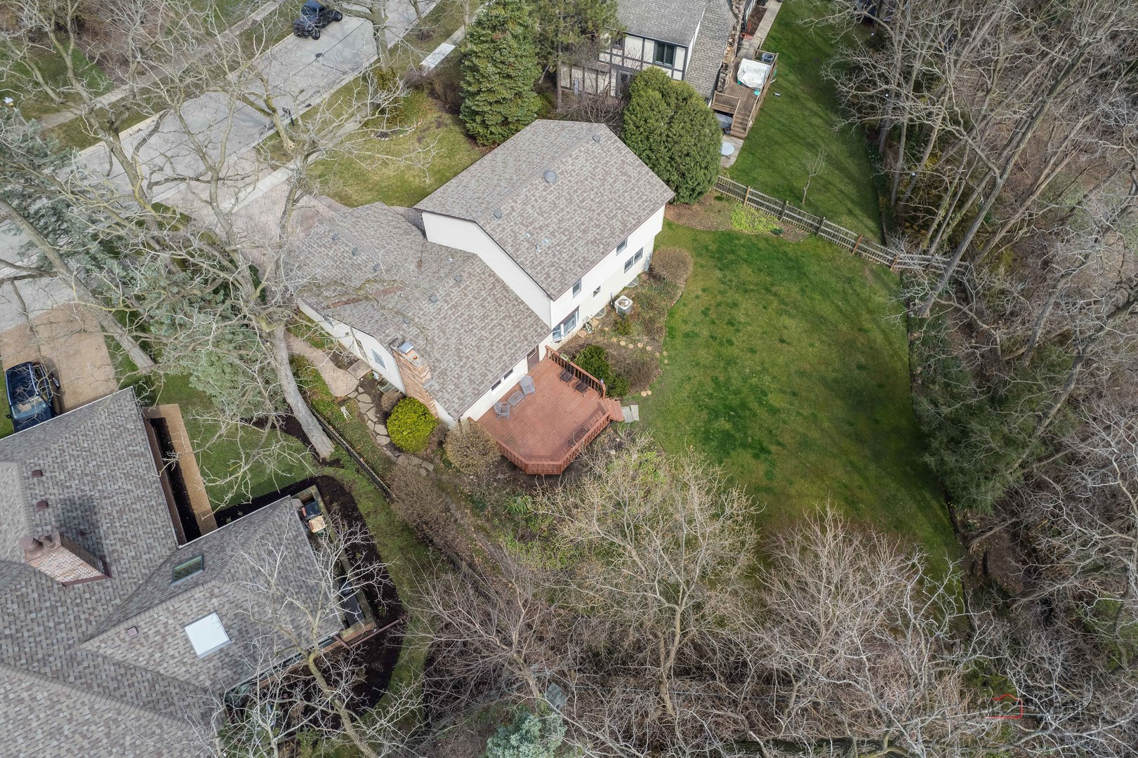 206 Pond Ridge Road Libertyville, IL 60048 - Photo 39 of 42 an aerial view of a house with a yard and trees