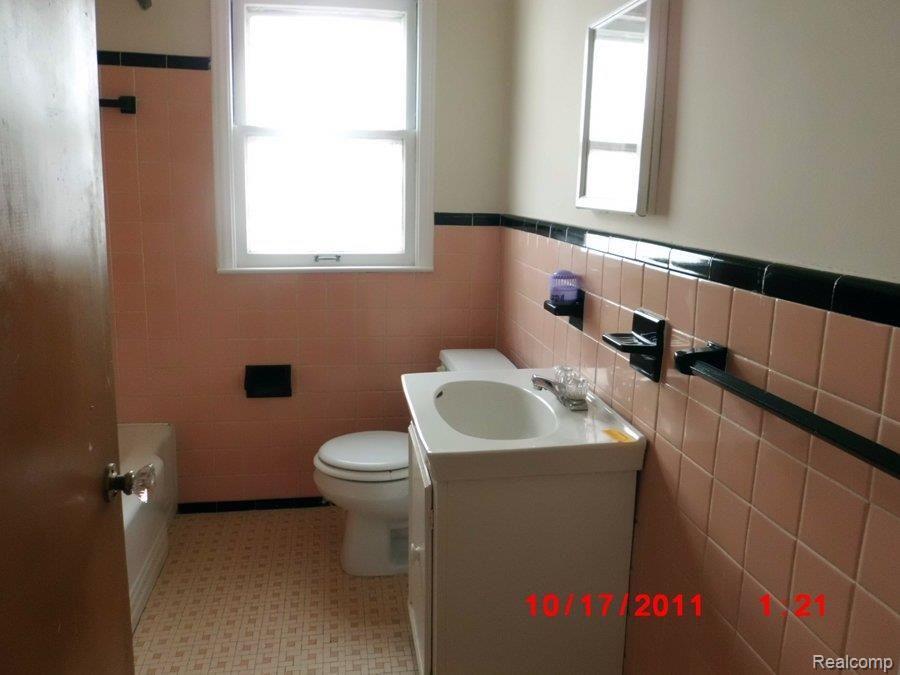 877 Princeton Road Berkley, MI 48072 - Photo 9 of 21 CIMG2240u