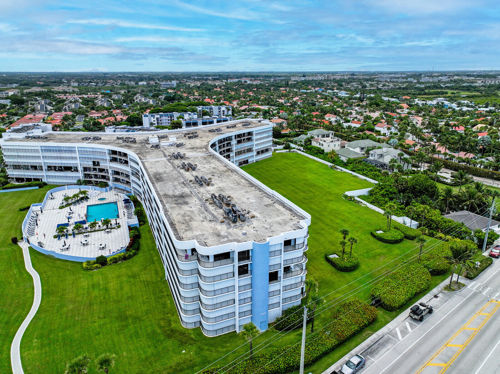 1300 Florida A1A, Unit 123 Jupiter, FL 33477 - Photo 31 of 41 35_Aerial_12_mls