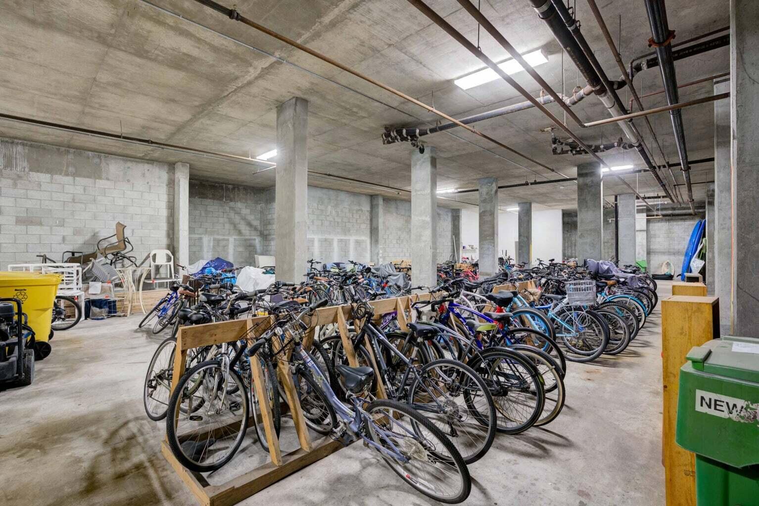 1300 Florida A1A, Unit 123 Jupiter, FL 33477 - Photo 34 of 41 Bike storage