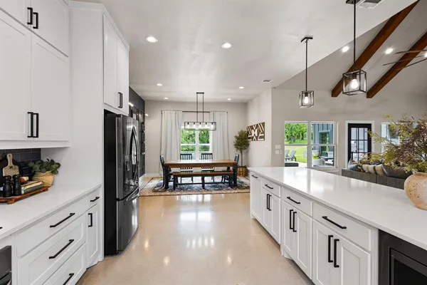 $720,000 | 1411 County Road 3424, Bridgeport, TX 76426
