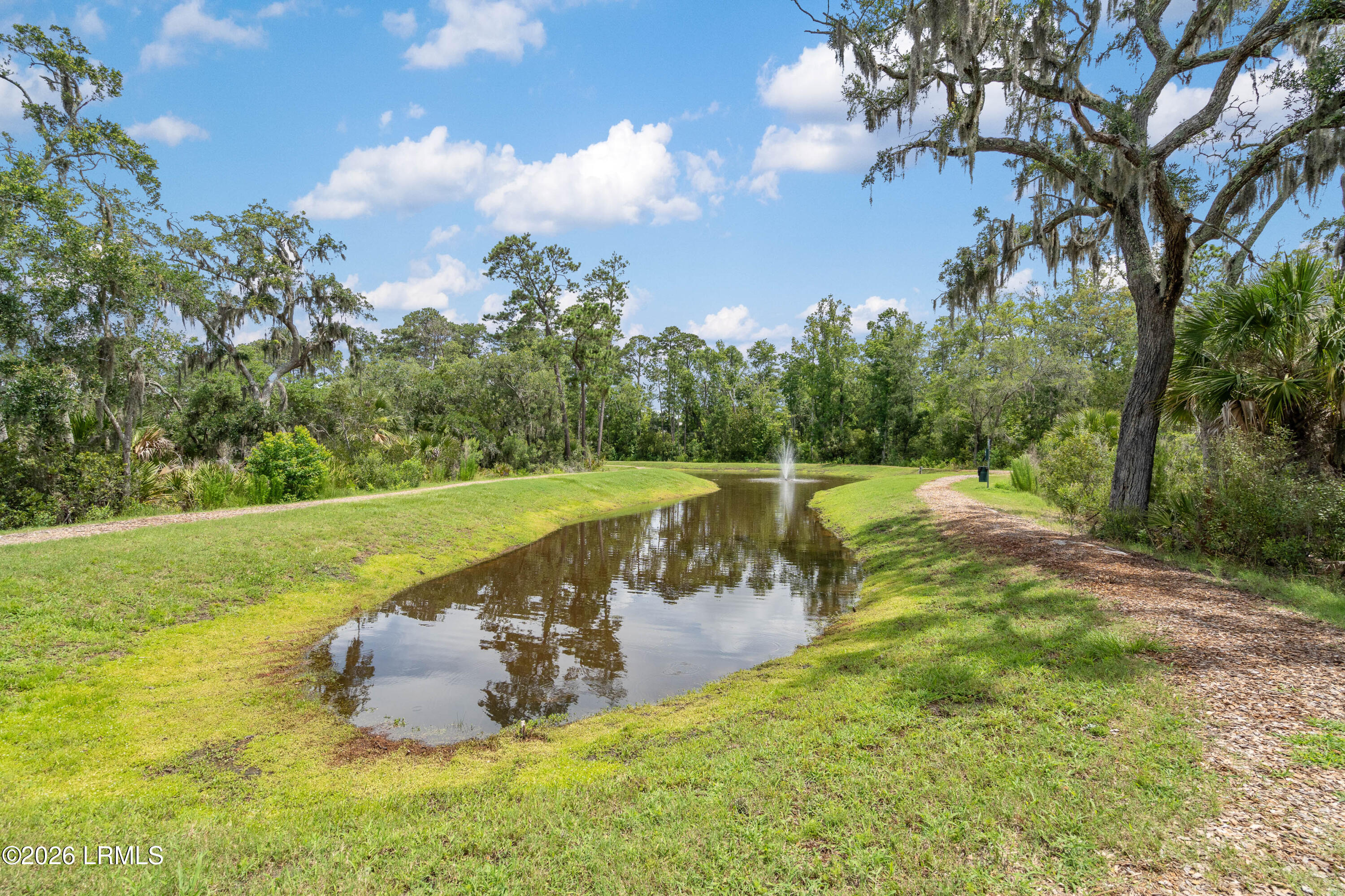 16 Rivulet Street Beaufort, SC 29906 - Photo 30 of 33 Walking trail