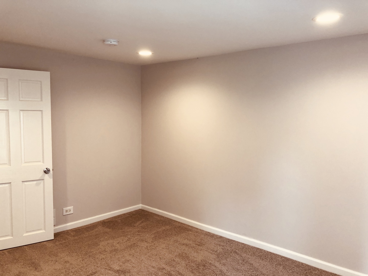 2815 Emmaus Avenue Zion, IL 60099 - Photo 16 of 31