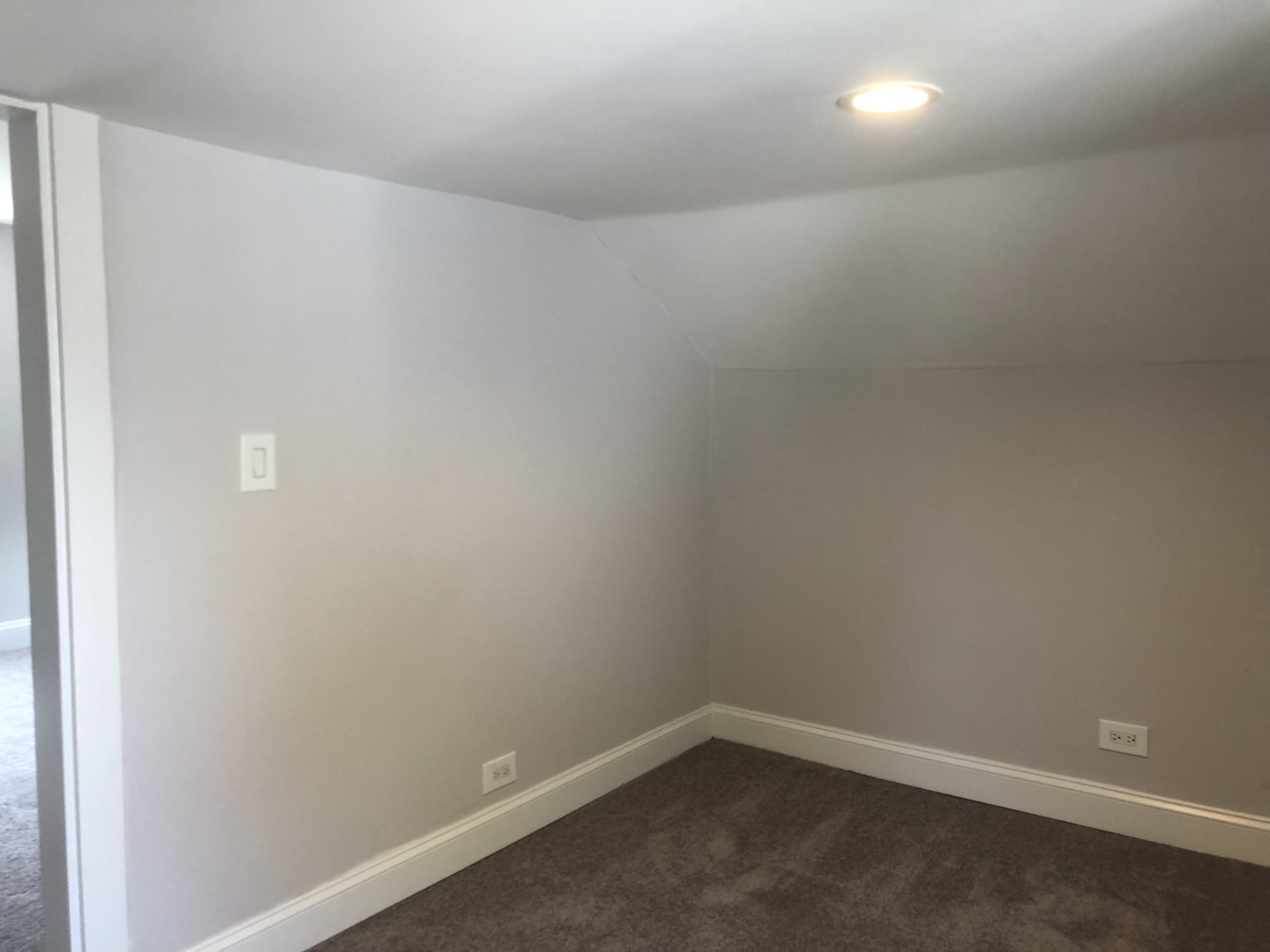 2815 Emmaus Avenue Zion, IL 60099 - Photo 22 of 31