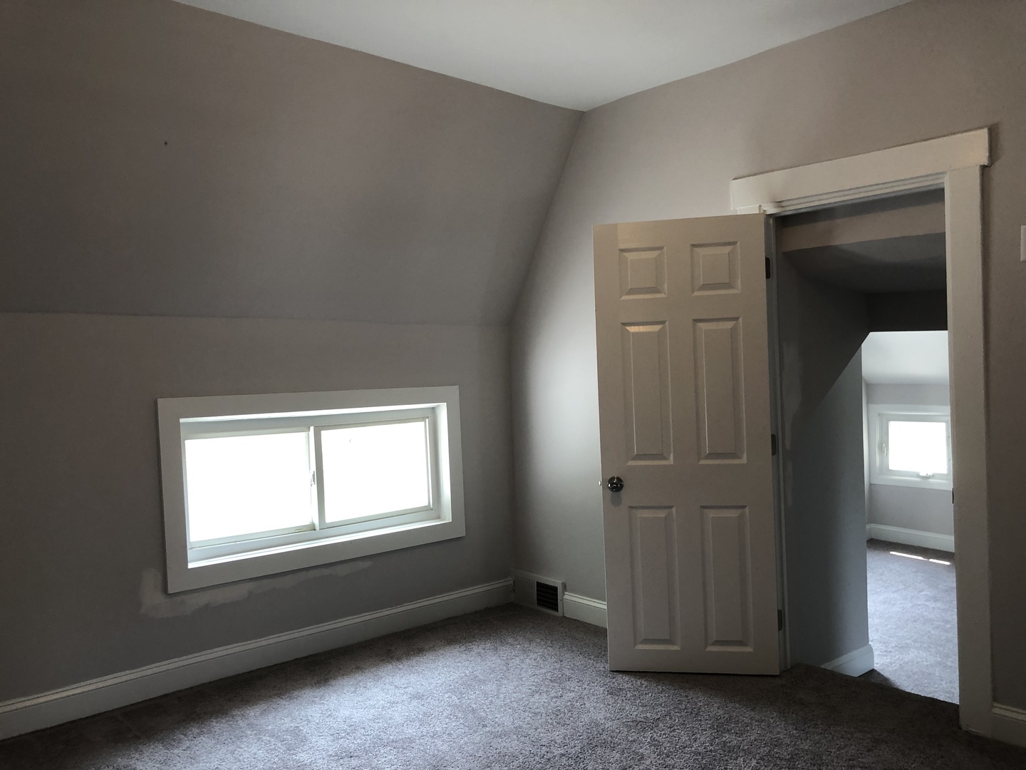 2815 Emmaus Avenue Zion, IL 60099 - Photo 27 of 31