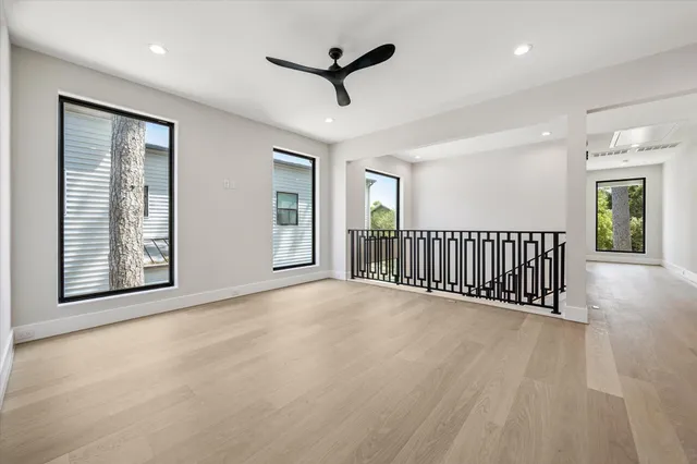 $1,825,000 | 1014 Gardenia Drive, Houston, TX 77018