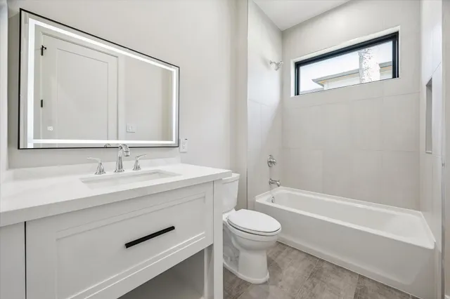 $1,825,000 | 1014 Gardenia Drive, Houston, TX 77018