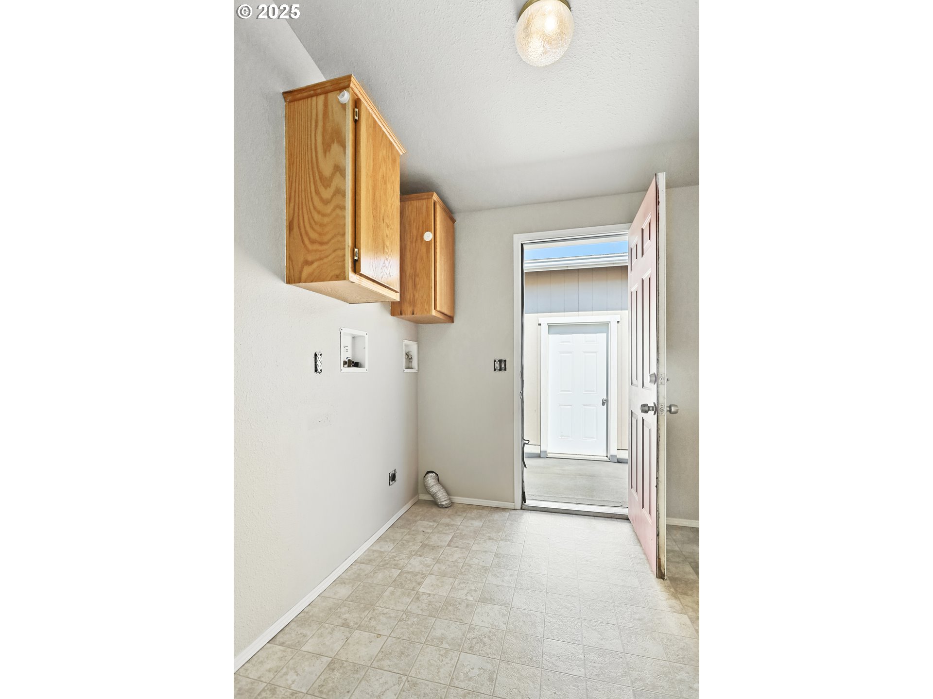 910 Toll Road Dufur, OR 97021 - Photo 31 of 37 Gallery Image 31
