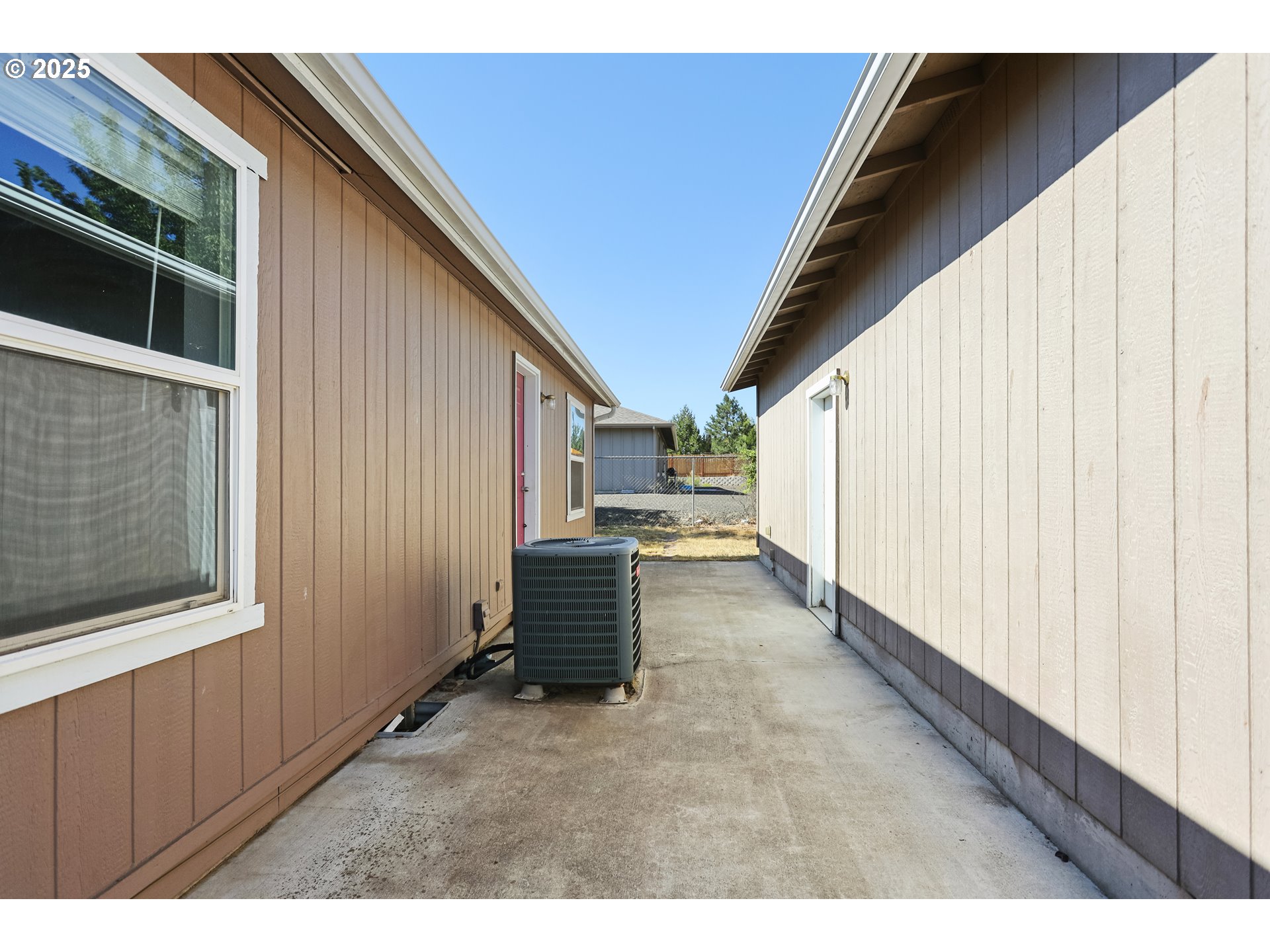 910 Toll Road Dufur, OR 97021 - Photo 35 of 37 Gallery Image 35