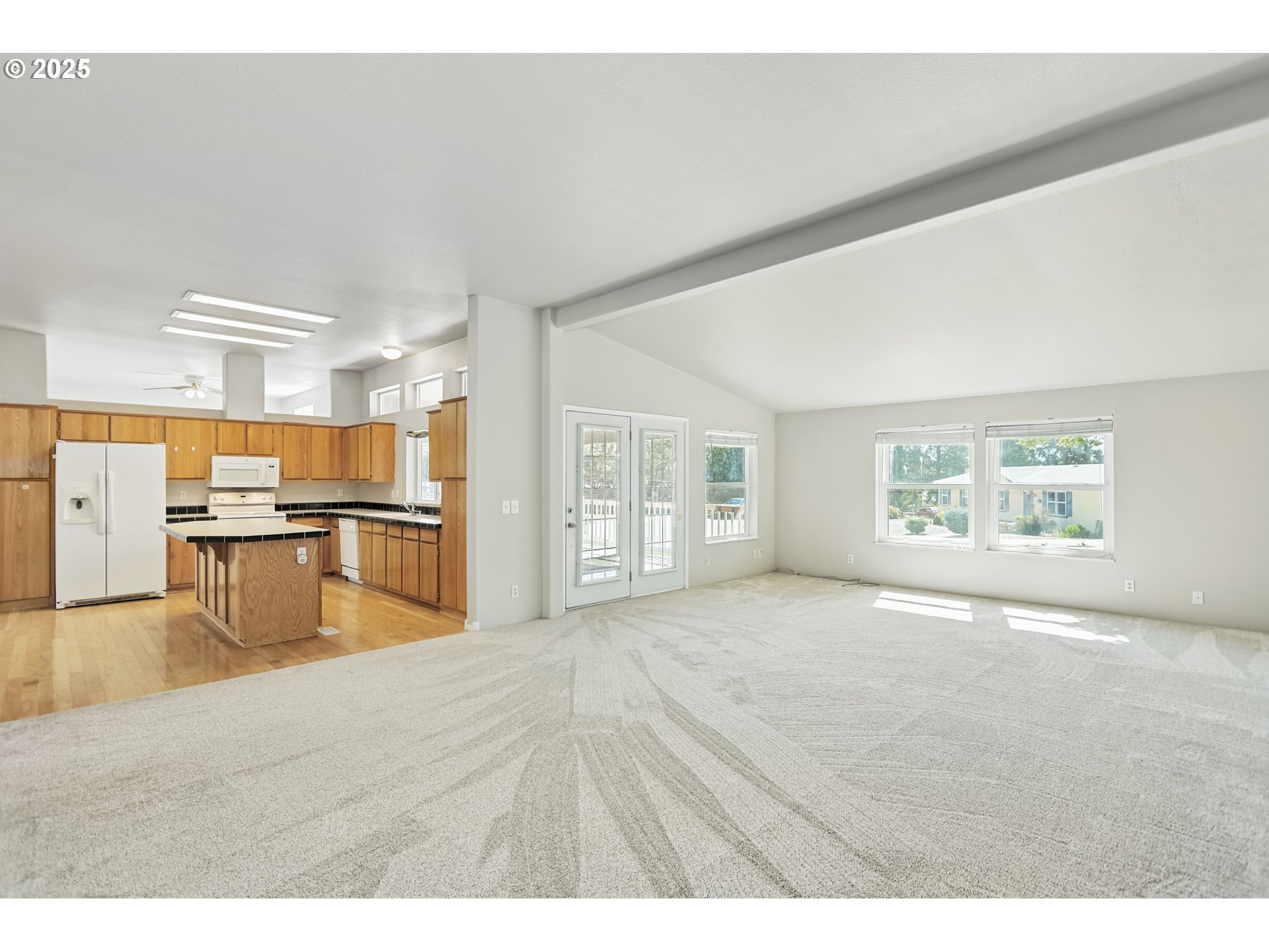 910 Toll Road Dufur, OR 97021 - Photo 7 of 37 Gallery Image 7