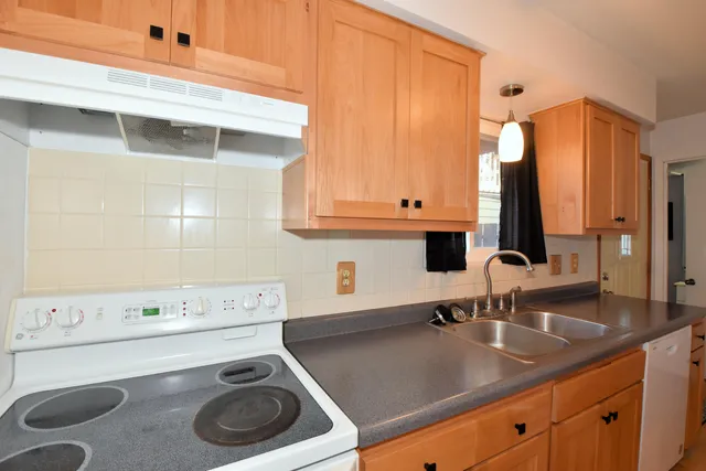 $234,900 | N114W16721 Royal Court, Germantown, WI 53022