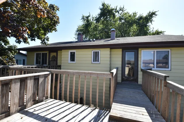 $234,900 | N114W16721 Royal Court, Germantown, WI 53022