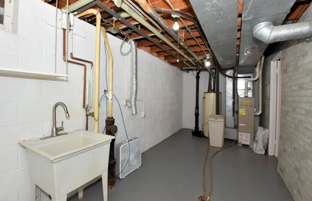 $234,900 | N114W16721 Royal Court, Germantown, WI 53022