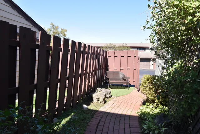 $234,900 | N114W16721 Royal Court, Germantown, WI 53022