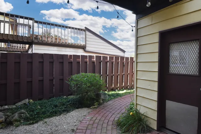 $234,900 | N114W16721 Royal Court, Germantown, WI 53022