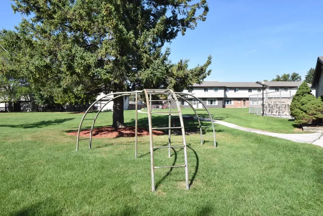 $234,900 | N114W16721 Royal Court, Germantown, WI 53022