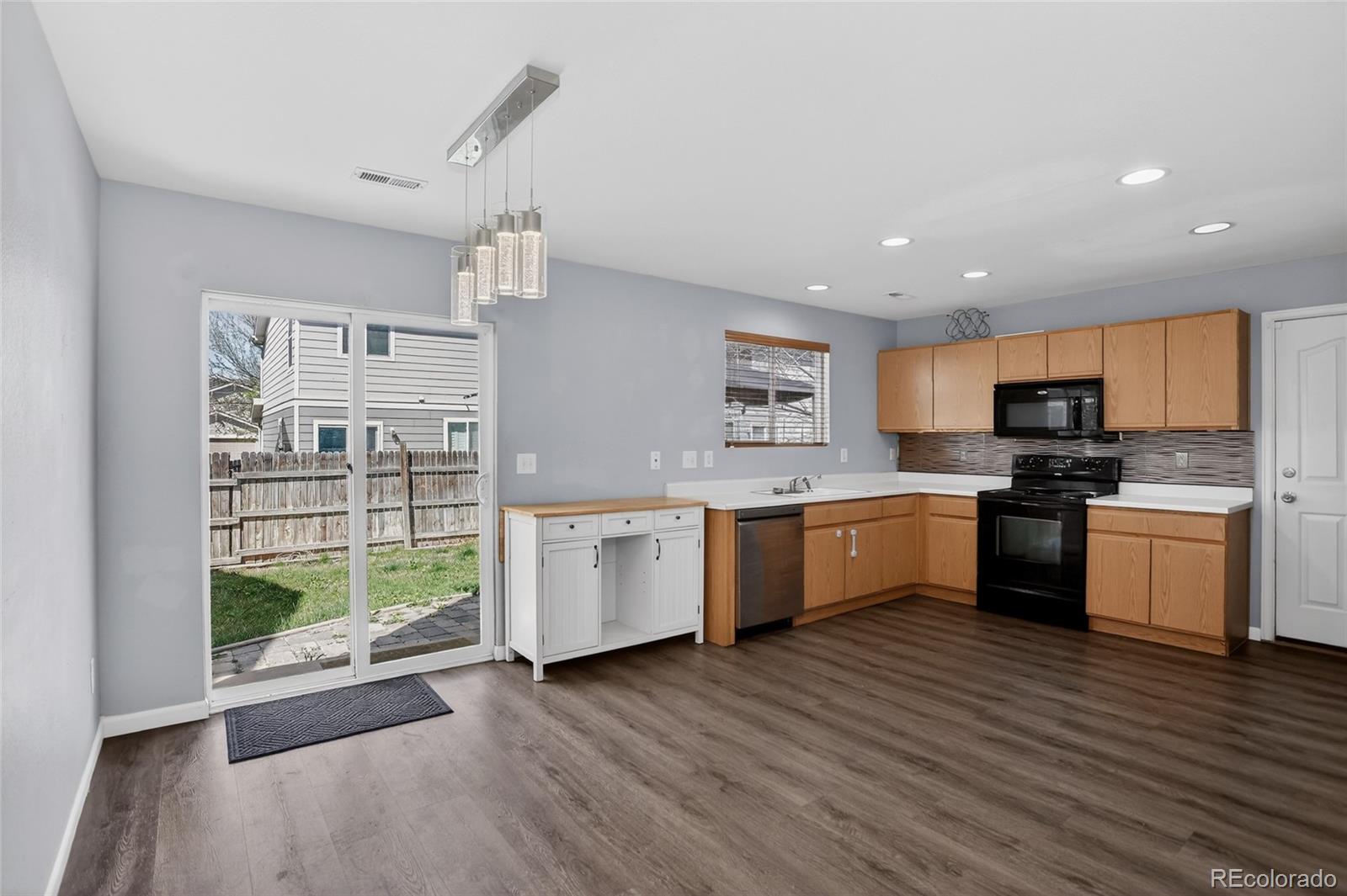 10671 Upper Ridge Road Longmont, CO 80504 - Photo 4 of 12 Gallery Image 4
