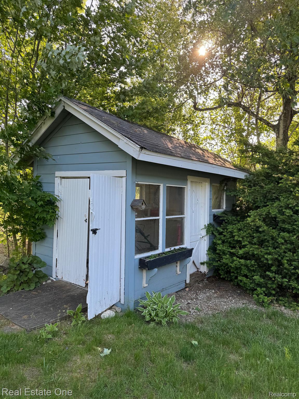 2845 West Commerce Road Milford, MI 48380 - Photo 15 of 22 Gallery Image 15