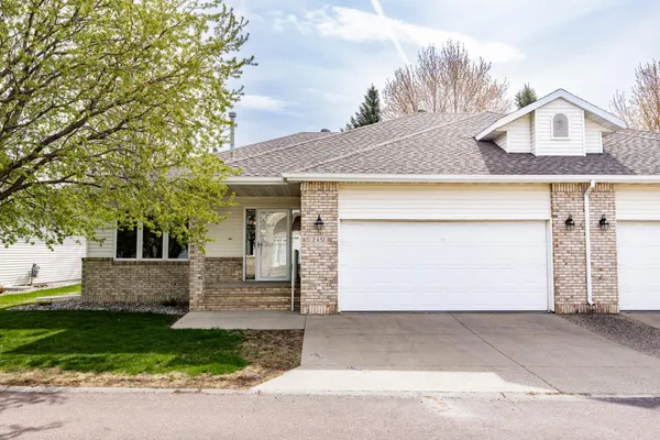 $366,750 | 2451 Madison Square Drive, Fargo, ND 58104
