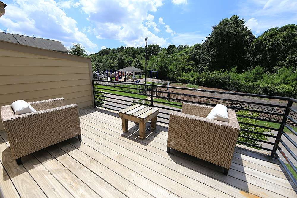 1525 Crafton Way Raleigh, NC 27607 - Photo 19 of 22 Balcony/Deck