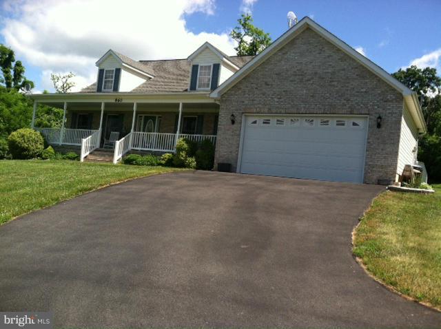 860 Laurel Grove Road Winchester, VA 22602 - Photo 1 of 24 Exterior (Front)