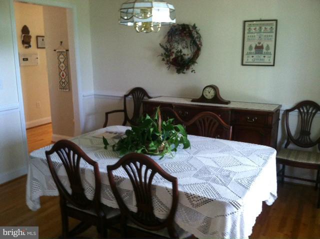 860 Laurel Grove Road Winchester, VA 22602 - Photo 11 of 24 Dining Room