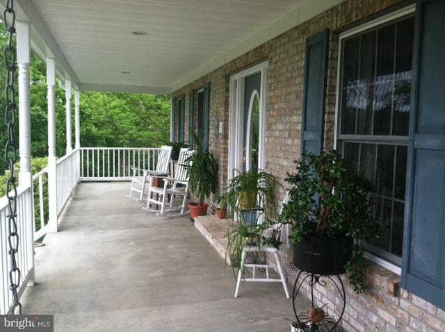 860 Laurel Grove Road Winchester, VA 22602 - Photo 21 of 24 Porch